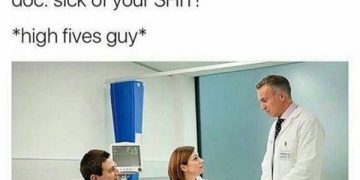 Doctor surprises couple with savage comeback in hospital room