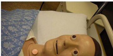 Mannequin waking up in a panic, realizing he has 4 minutes to get to work.