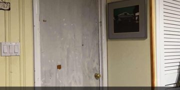 Ceiling with fake spikes prank in a room, ready for a scare.