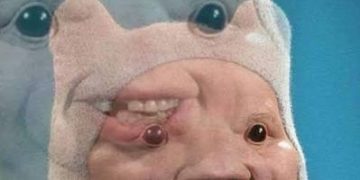 Funny meme of a character stuck on a loading screen for 15 minutes.