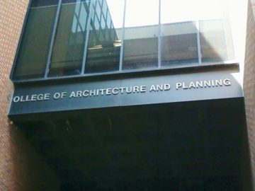 College of Architecture and Planning sign with a spacing error.